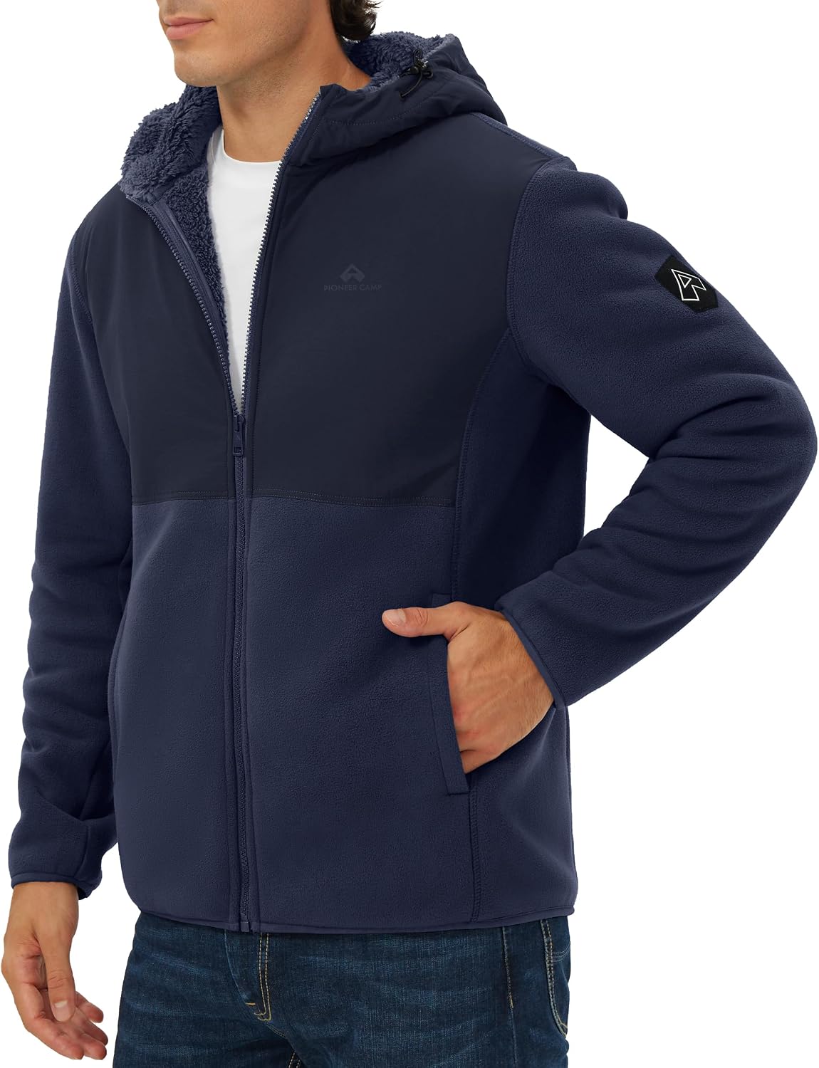 جاكيت رجالي من بايونير كامب مص - مراجعة Sherpa Hoodie Fleece وسعره